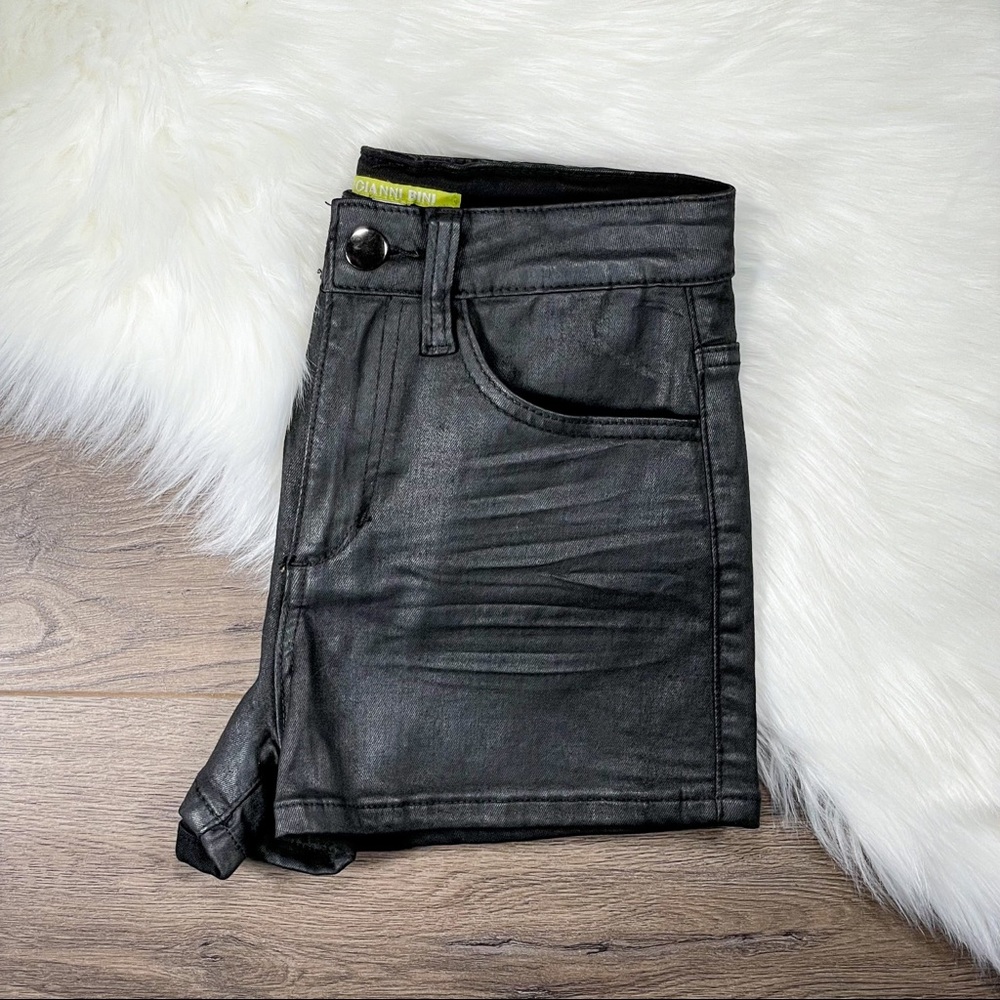 Gianni Bini | High-Rise Coated Denim Short